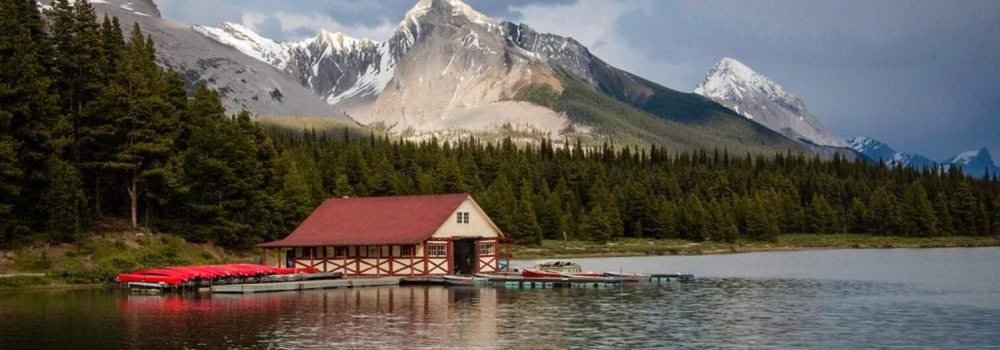 1. Maligne Lake